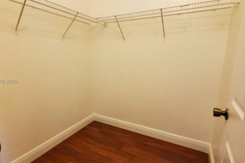 Adosado en alquiler en Dania Beach, Florida, 3 dormitorios, 150.13 m2 № 1995416 - foto 16