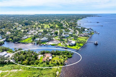 Купить виллу или дом в Брейдентон, Флорида 3 комнаты, 335.84м2, № 2224263 - фото 4