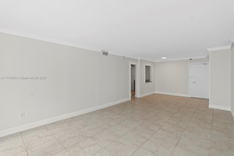 Copropriété à louer à Miami Beach, Floride: 2 chambres, 96.62 m2 № 1896816 - photo 6