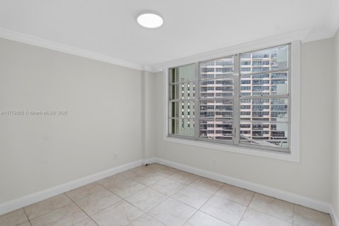 Copropriété à louer à Miami Beach, Floride: 2 chambres, 96.62 m2 № 1896816 - photo 18