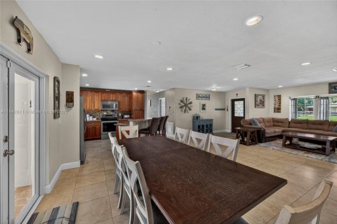 Casa en venta en Davie, Florida, 3 dormitorios, 183.11 m2 № 1838675 - foto 12