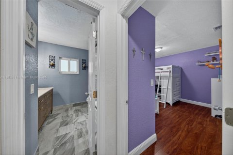 Casa en venta en Davie, Florida, 3 dormitorios, 183.11 m2 № 1838675 - foto 29