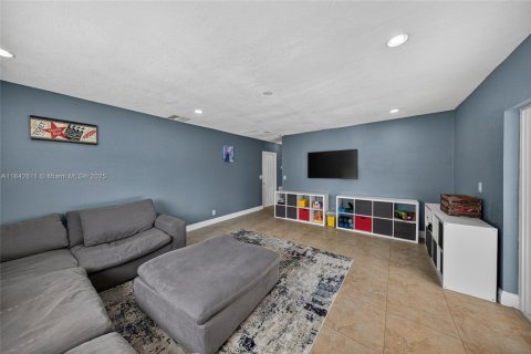 Casa en venta en Davie, Florida, 3 dormitorios, 183.11 m2 № 1838675 - foto 22