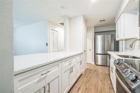 House in Edgewater, Florida 3 bedrooms, 163.51 sq.m. № 1825056 - photo 4