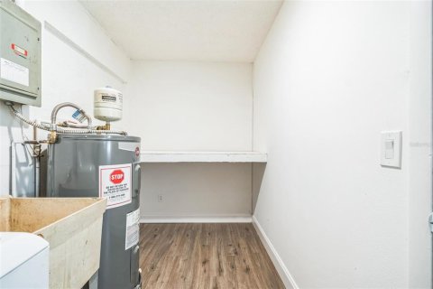 House in Edgewater, Florida 3 bedrooms, 163.51 sq.m. № 1825056 - photo 24