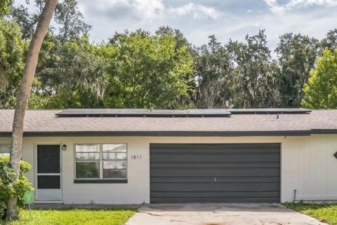 House in Edgewater, Florida 3 bedrooms, 163.51 sq.m. № 1825056 - photo 1