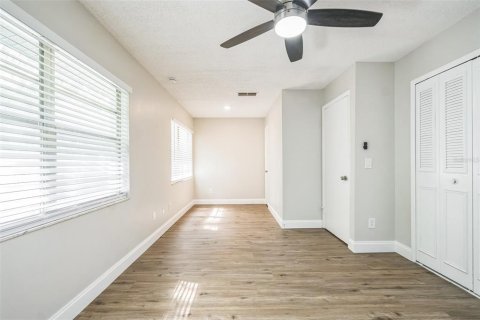 House in Edgewater, Florida 3 bedrooms, 163.51 sq.m. № 1825056 - photo 19