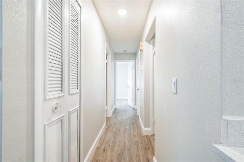 House in Edgewater, Florida 3 bedrooms, 163.51 sq.m. № 1825056 - photo 15