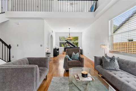 Купить виллу или дом в Одесса, Флорида 6 комнат, 219.25м2, № 2151807 - фото 13