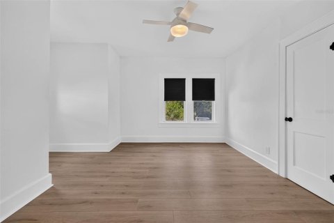 Casa en venta en Saint Petersburg, Florida, 4 dormitorios, 187.66 m2 № 2101540 - foto 29
