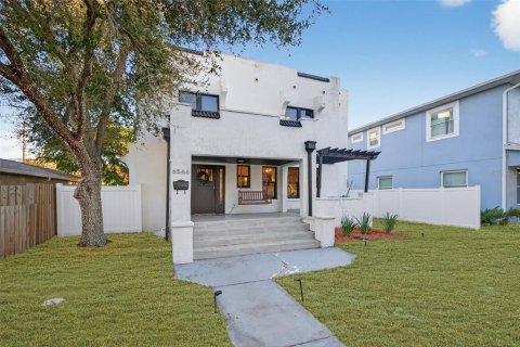 Casa en venta en Saint Petersburg, Florida, 4 dormitorios, 187.66 m2 № 2101540 - foto 4