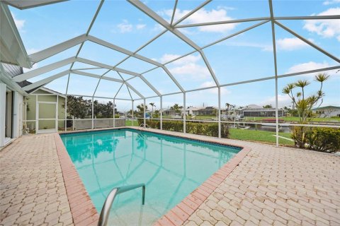 House in Punta Gorda, Florida 3 bedrooms, 151.9 sq.m. № 1717553 - photo 22