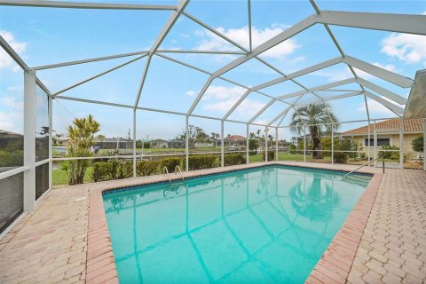 House in Punta Gorda, Florida 3 bedrooms, 151.9 sq.m. № 1717553 - photo 21