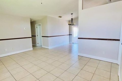 Casa en alquiler en Kissimmee, Florida, 3 dormitorios, 102.94 m2 № 1915113 - foto 3