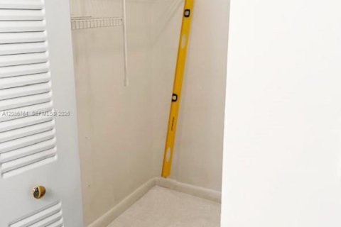 Copropriété à louer à Lauderhill, Floride: 1 chambre, 74.32 m2 № 2390499 - photo 16
