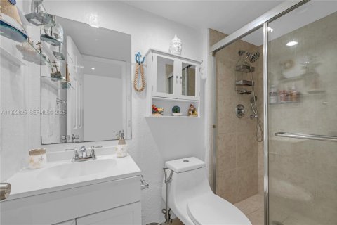 Купить кондоминиум в Холливуд, Флорида 2 спальни, 92.9м2, № 1982536 - фото 25