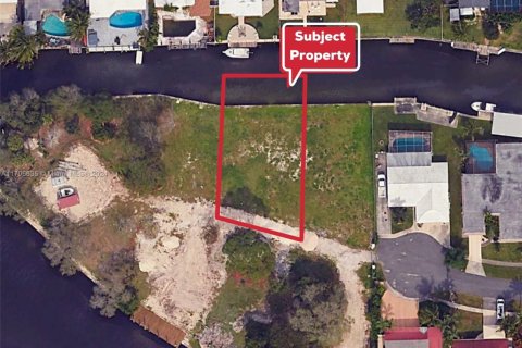 Terreno en venta en Dania Beach, Florida № 1706644 - foto 1