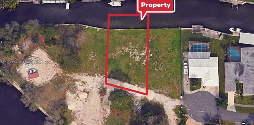 Terreno en Dania Beach, Florida № 1706644