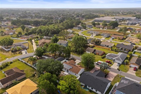 House in Kissimmee, Florida 3 bedrooms № 1753047 - photo 8