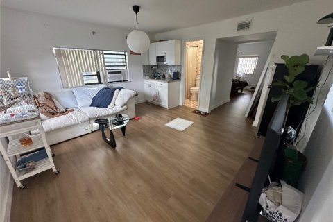 Купить коммерческую недвижимость в Майами, Флорида 185.9м2, № 2003767 - фото 8