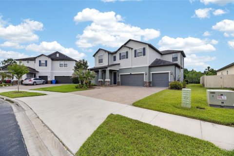Casa en alquiler en Wesley Chapel, Florida, 5 dormitorios, 275.36 m2 № 2115862 - foto 2