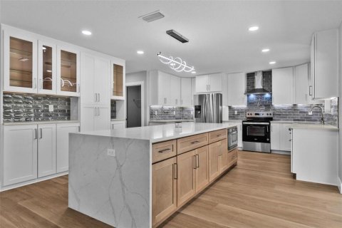 Купить виллу или дом в Палм-Кост, Флорида 11 комнат, 268.49м2, № 2422713 - фото 22