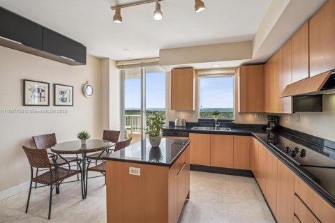 Купить кондоминиум в Ки-Бискейн, Флорида 2 спальни, 195.09м2, № 1965714 - фото 9