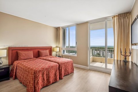 Купить кондоминиум в Ки-Бискейн, Флорида 2 спальни, 195.09м2, № 1965714 - фото 17