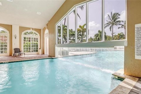 House in Estero, Florida 3 bedrooms, 140.19 sq.m. № 1906756 - photo 10