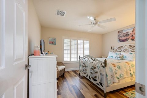 House in Estero, Florida 3 bedrooms, 140.19 sq.m. № 1906756 - photo 28