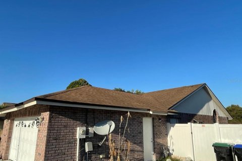 House in Orlando, Florida 3 bedrooms, 130.53 sq.m. № 2212724 - photo 27
