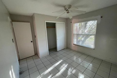 House in Orlando, Florida 3 bedrooms, 130.53 sq.m. № 2212724 - photo 14