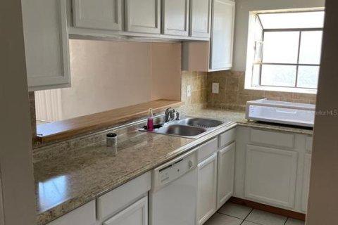 House in Orlando, Florida 3 bedrooms, 130.53 sq.m. № 2212724 - photo 9