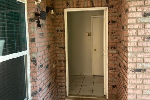House in Orlando, Florida 3 bedrooms, 130.53 sq.m. № 2212724 - photo 8