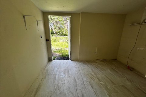 Casa en alquiler en Tampa, Florida, 2 dormitorios, 74.32 m2 № 2167788 - foto 11