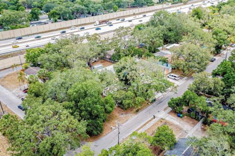 Casa en alquiler en Tampa, Florida, 2 dormitorios, 74.32 m2 № 2167788 - foto 12