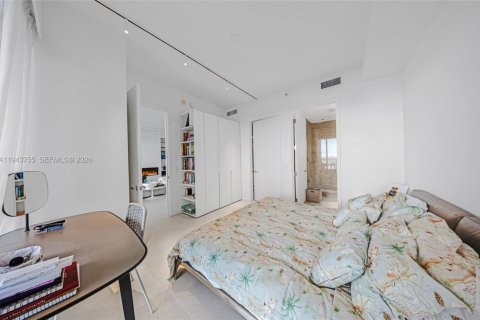 Condo in Bal Harbour, Florida, 4 bedrooms № 2003358 - photo 29