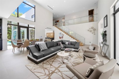 Casa en venta en South Miami, Florida, 6 dormitorios, 431.62 m2 № 1855386 - foto 7