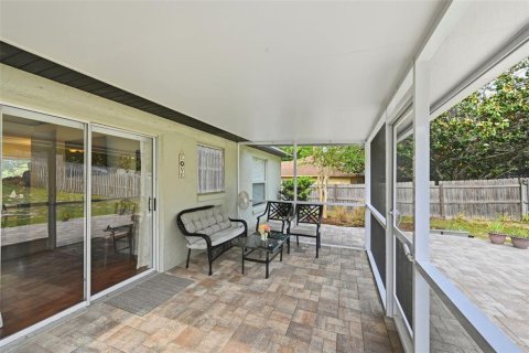 House in Clermont, Florida 3 bedrooms, 114.83 sq.m. № 2196364 - photo 19