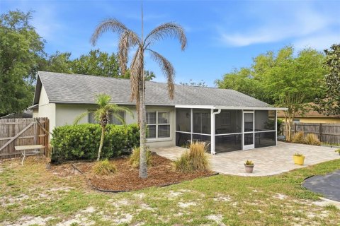 House in Clermont, Florida 3 bedrooms, 114.83 sq.m. № 2196364 - photo 22