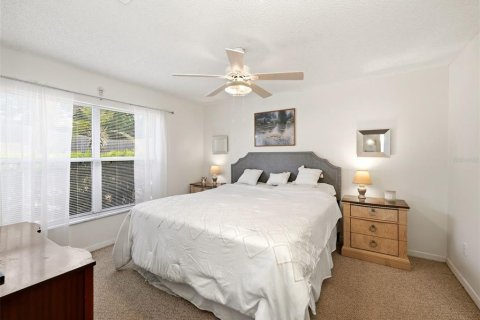 House in Clermont, Florida 3 bedrooms, 114.83 sq.m. № 2196364 - photo 11