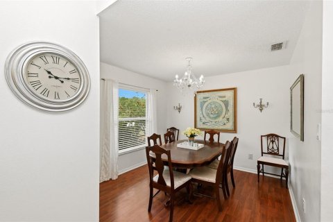 House in Clermont, Florida 3 bedrooms, 114.83 sq.m. № 2196364 - photo 5