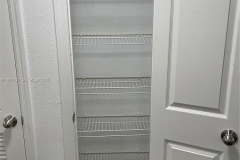 Copropriété à louer à Fort Lauderdale, Floride: 1 chambre, 71.91 m2 № 1999407 - photo 15