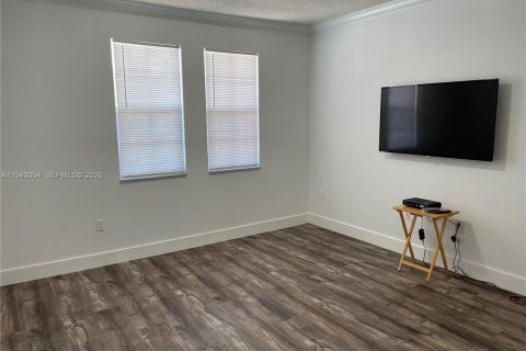 Copropriété à louer à Fort Lauderdale, Floride: 1 chambre, 71.91 m2 № 1999407 - photo 4