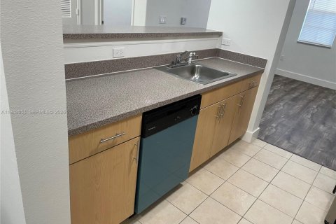 Copropriété à louer à Fort Lauderdale, Floride: 1 chambre, 71.91 m2 № 1999407 - photo 8