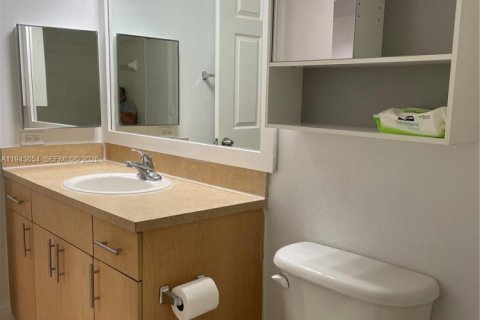 Copropriété à louer à Fort Lauderdale, Floride: 1 chambre, 71.91 m2 № 1999407 - photo 14