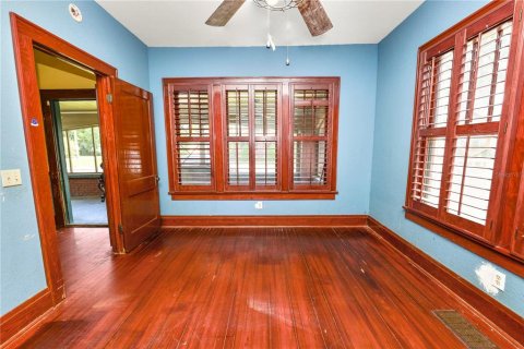 House in Lakeland, Florida 3 bedrooms, 128.21 sq.m. № 1905486 - photo 15