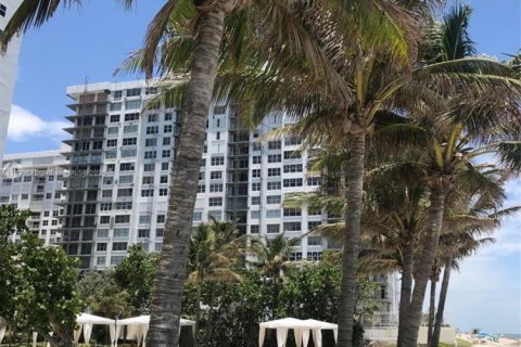 Copropriété à louer à Hollywood, Floride: 1 chambre, 75.81 m2 № 1946401 - photo 17