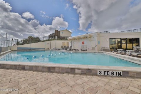 Condo in Daytona Beach, Florida, 2 bedrooms  № 1722413 - photo 21