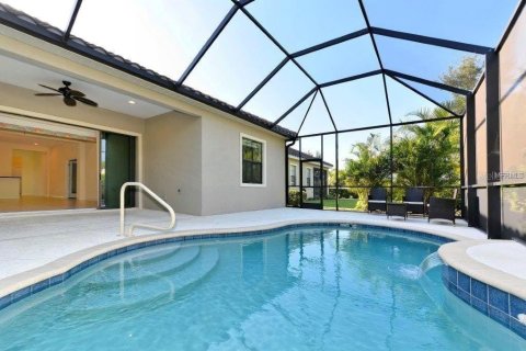 House in Lakewood Ranch, Florida 2 bedrooms, 184.78 sq.m. № 1634364 - photo 5